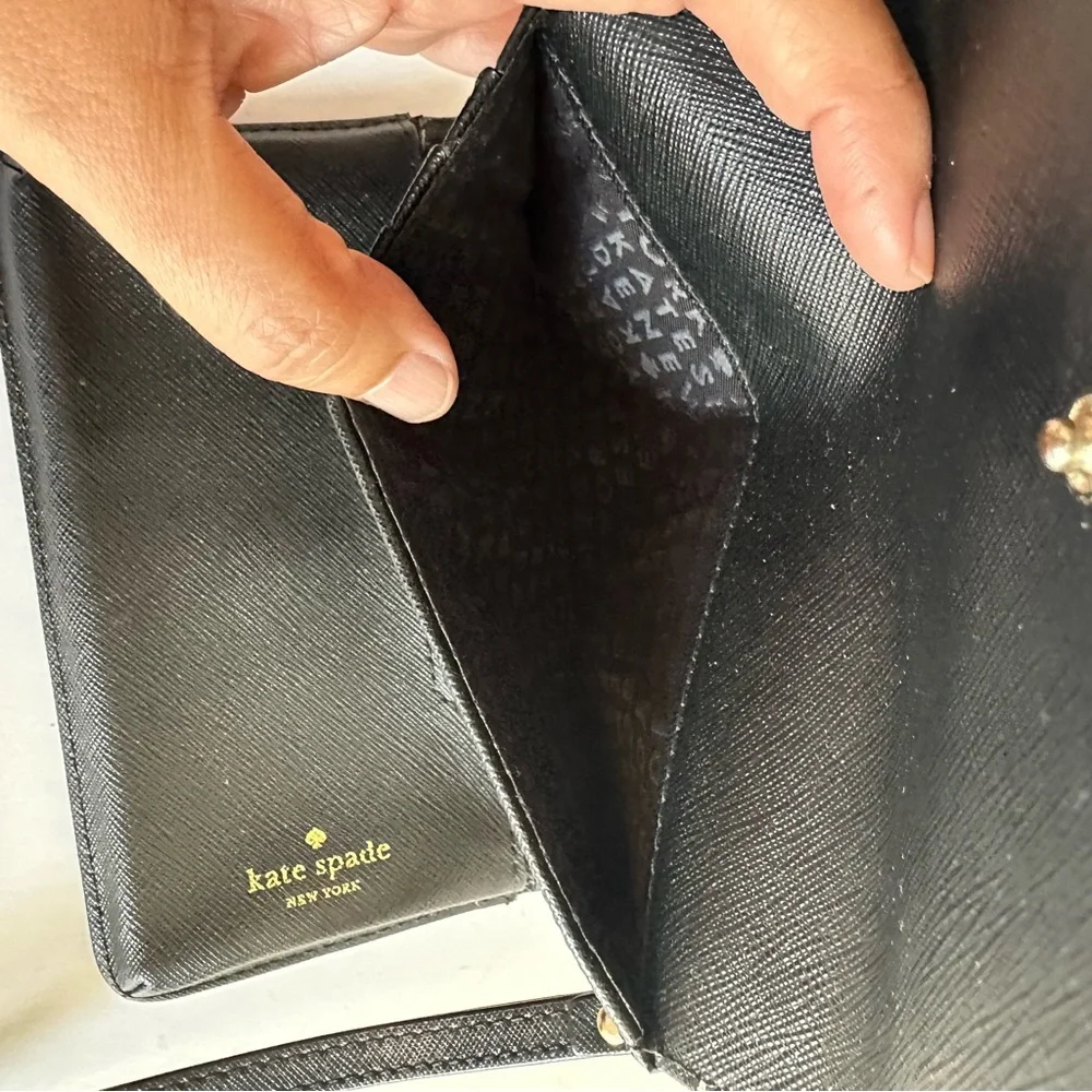 Kate Spade Black Saffiano Leather Wristlet Wallet Detachable Wrist Strap‎